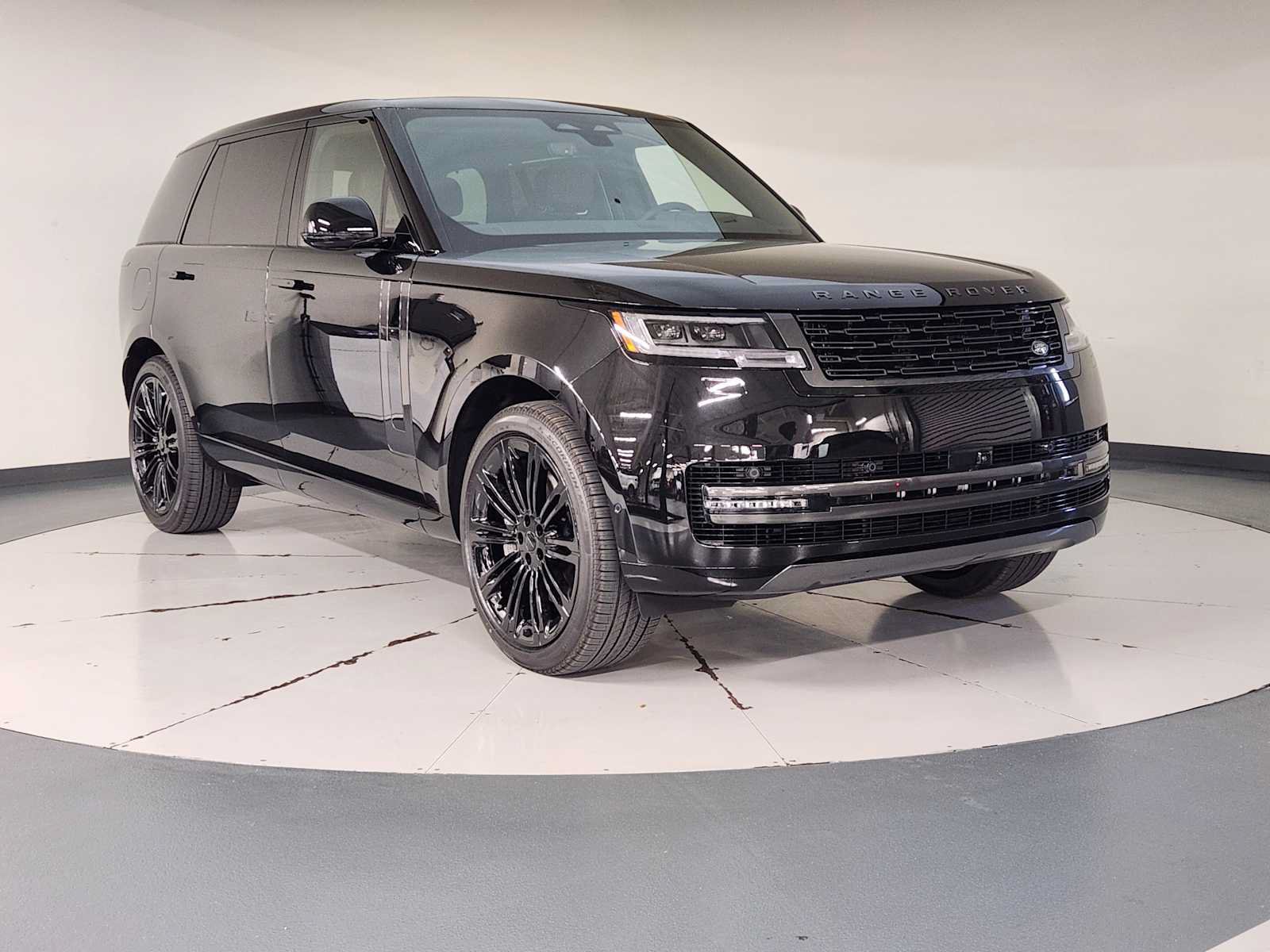 New 2026 Land Rover Range Rover Long Wheelbase SE AWD/4WD image 7