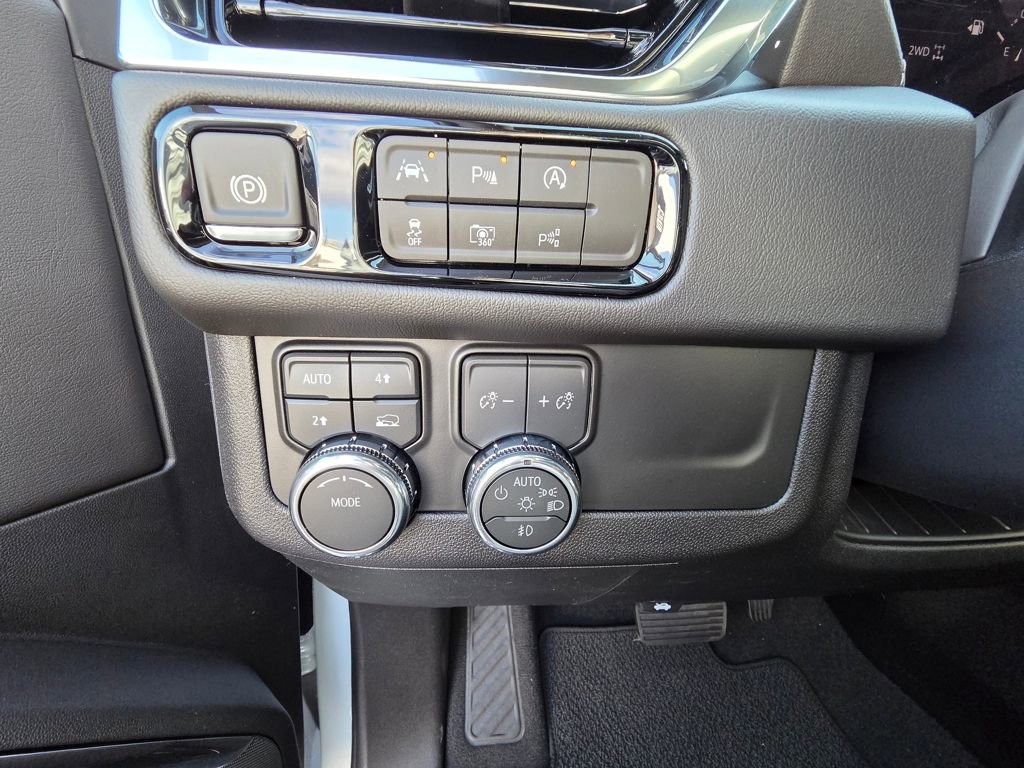 New 2026 GMC Yukon XL Denali w/ Sun & Power Step Package image 15