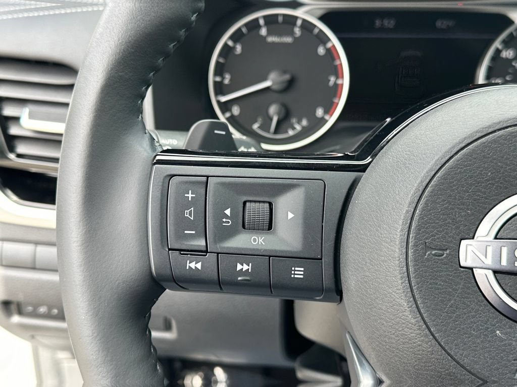 Used 2023 Nissan Rogue SL w/ SL Premium Package AWD/4WD image 18