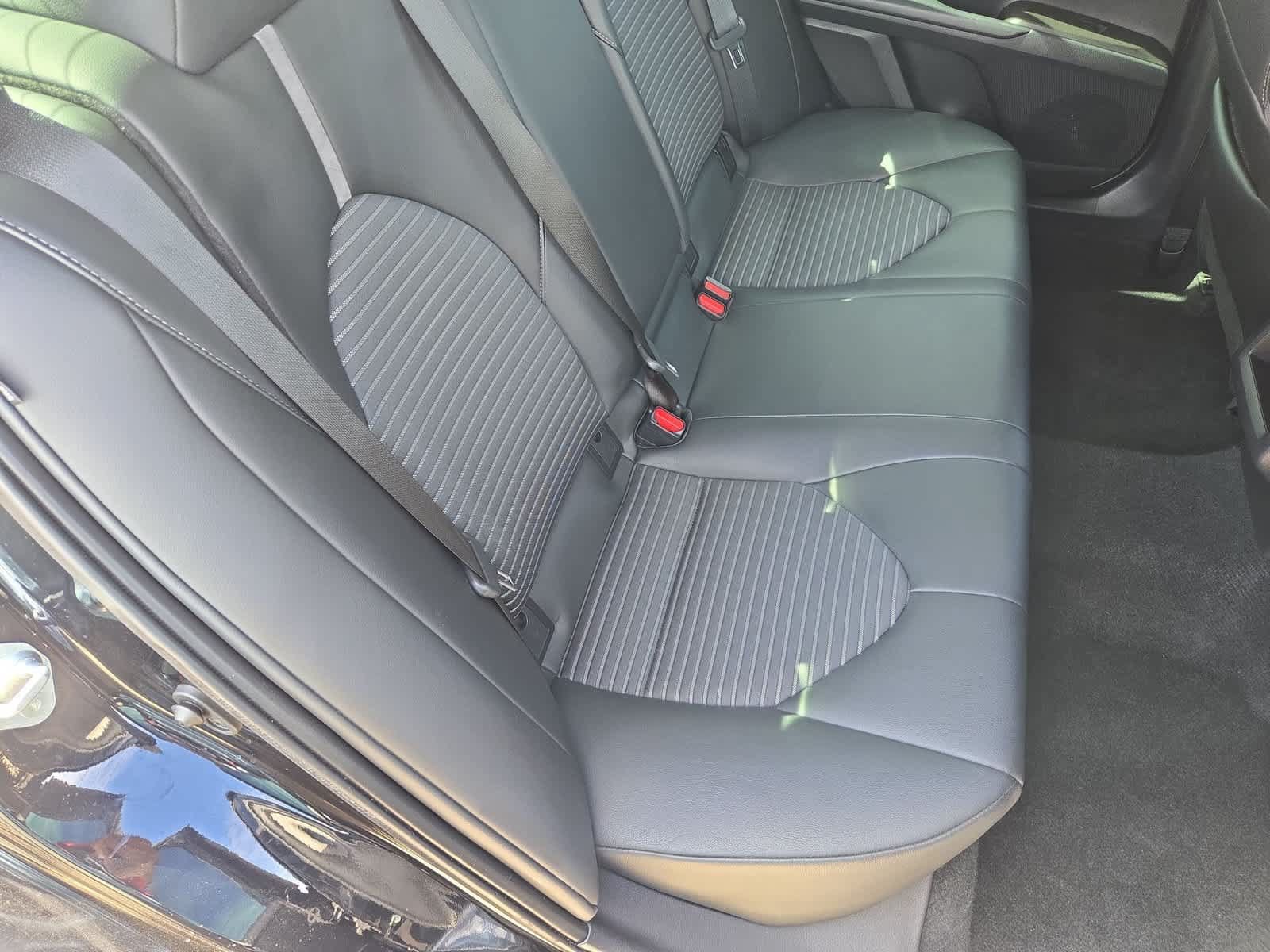 Used 2024 Toyota Camry SE FWD image 21
