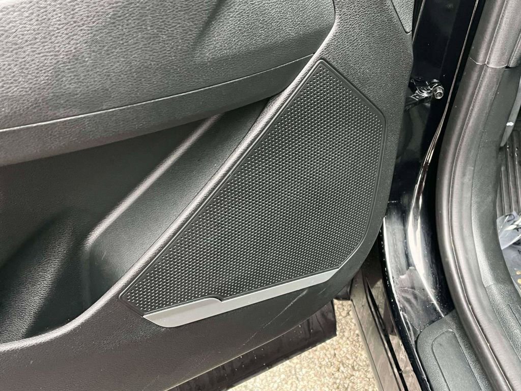 Used 2024 Kia Sportage EX image 15