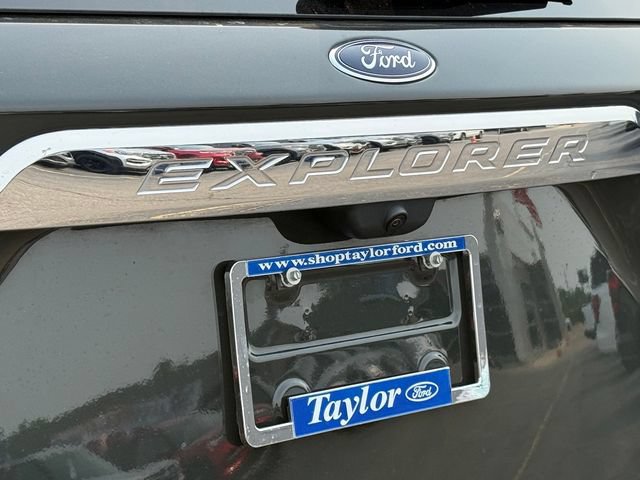 Certified 2023 Ford Explorer XLT w/ Equipment Group 202A AWD/4WD image 30