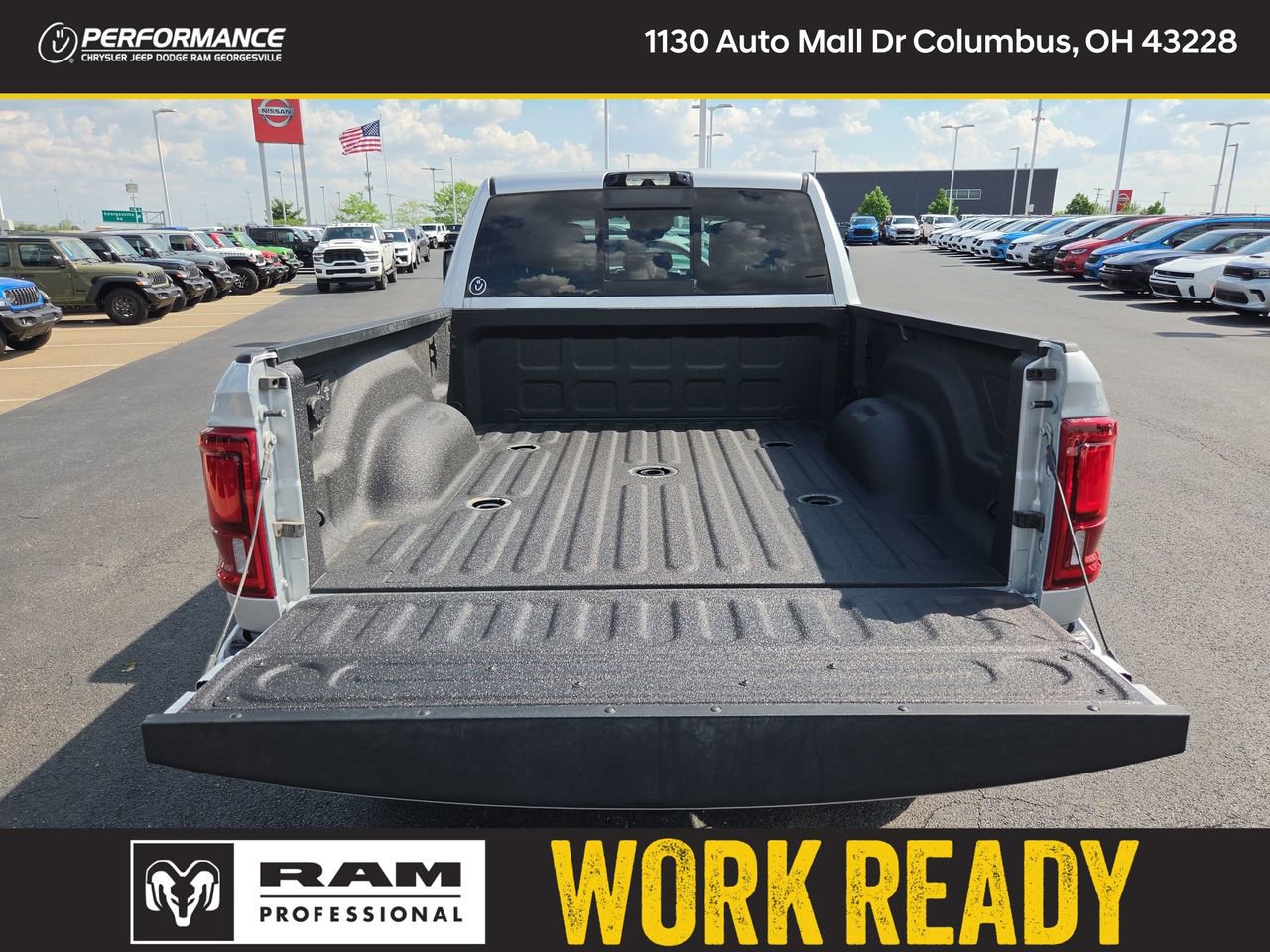 New 2026 RAM 2500 Laramie w/ Sport Appearance Package AWD/4WD image 7