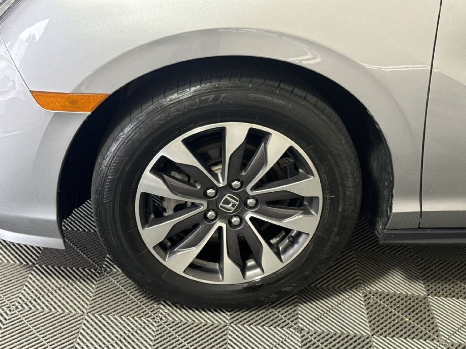 Used 2023 Honda Odyssey EX-L image 12