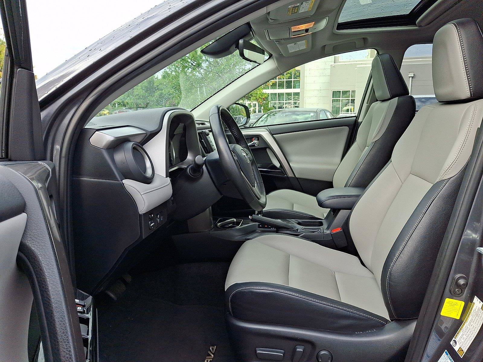 Used 2018 Toyota RAV4 Limited AWD/4WD image 13