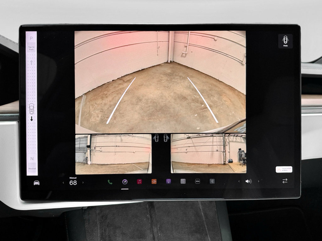 Used 2025 Tesla Model X image 14