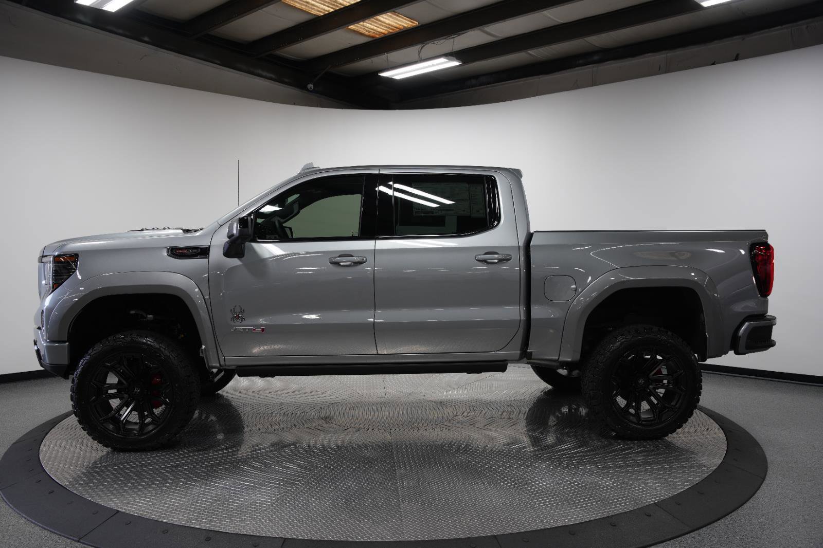 New 2025 GMC Sierra 1500 AT4 w/ AT4 Premium Package image 8