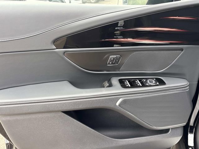 New 2026 Lincoln Nautilus Premier w/ Jet Appearance Package image 19