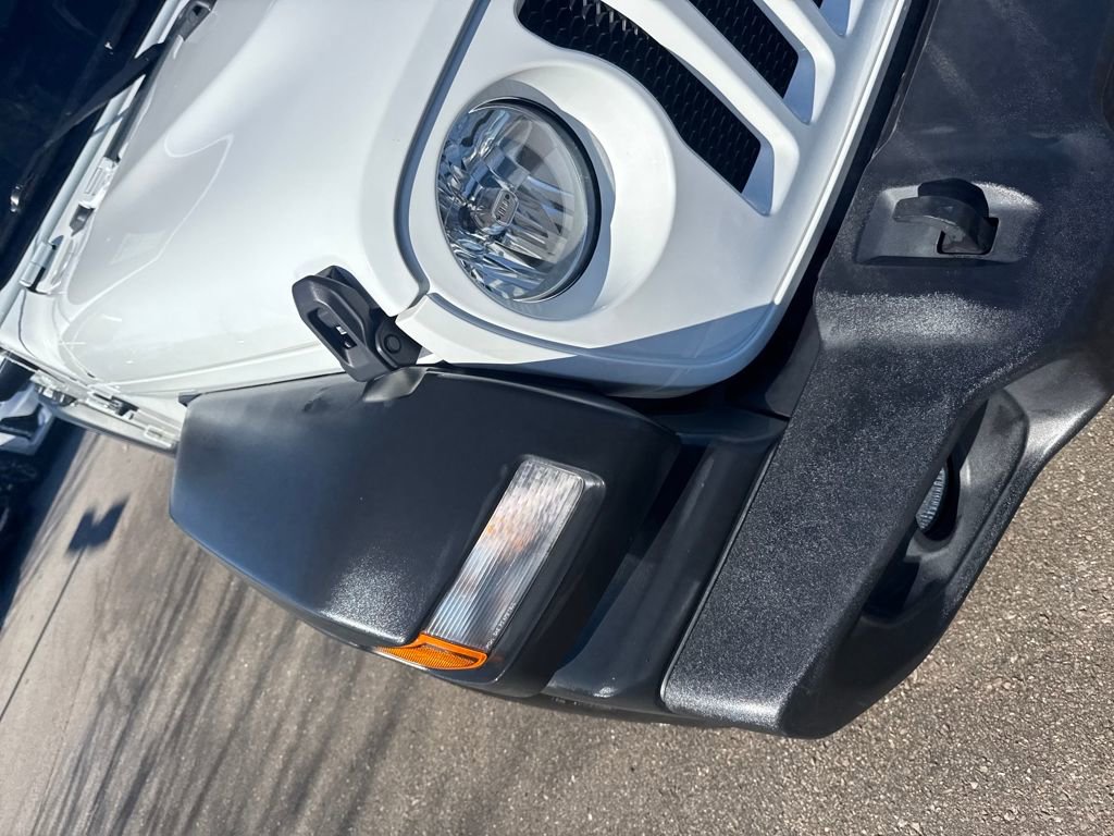 Used 2022 Jeep Wrangler Unlimited Sport image 39