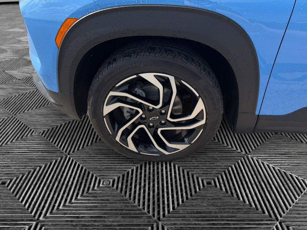 Used 2024 Chevrolet TrailBlazer RS w/ Driver Confidence Package image 14