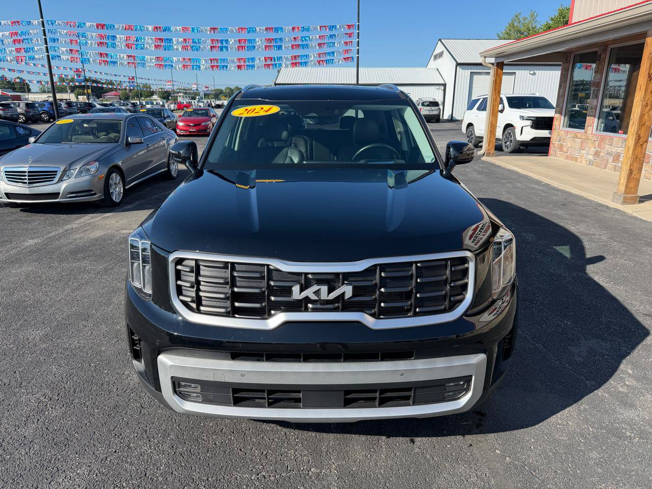 Used 2024 Kia Telluride SX Prestige w/ Towing Package AWD/4WD image 11