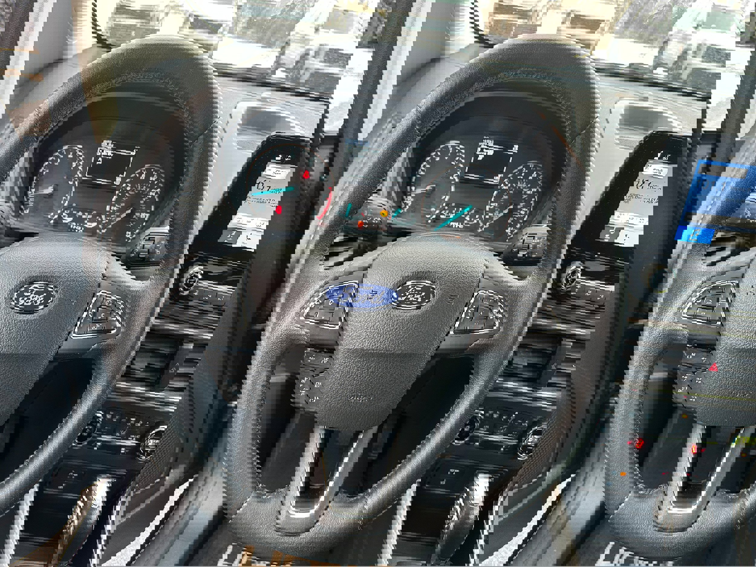 Used 2018 Ford EcoSport SE image 38