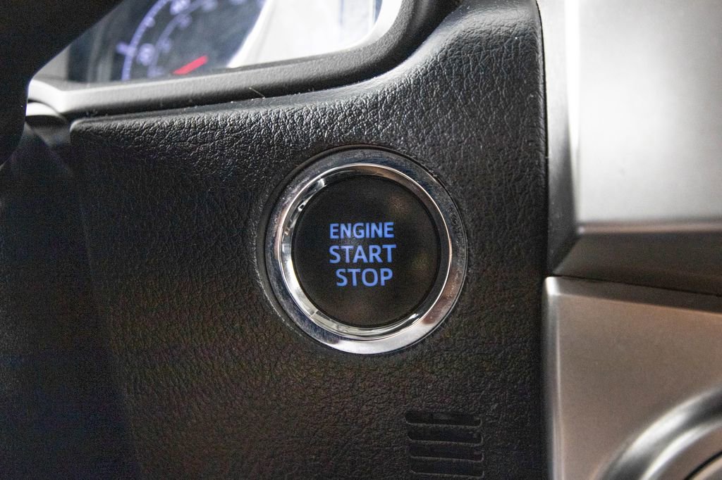 Used 2021 Toyota 4Runner SR5 image 24