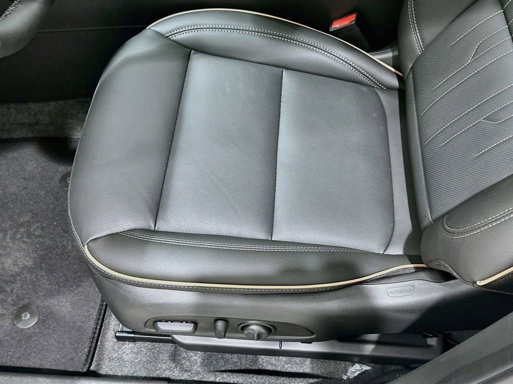 New 2026 Buick Envista Sport Touring FWD image 19