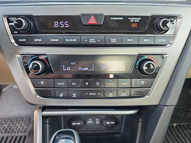 Used 2016 Hyundai Sonata Limited w/ Option Group 04 FWD image 27
