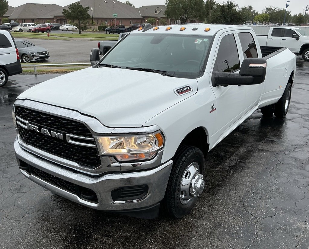 Used 2024 RAM 3500 Tradesman w/ Towing Technology Group image 5