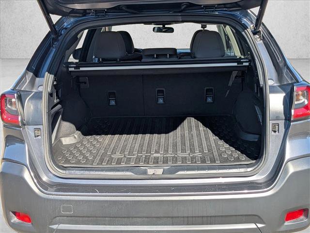 Used 2025 Subaru Outback Premium image 6