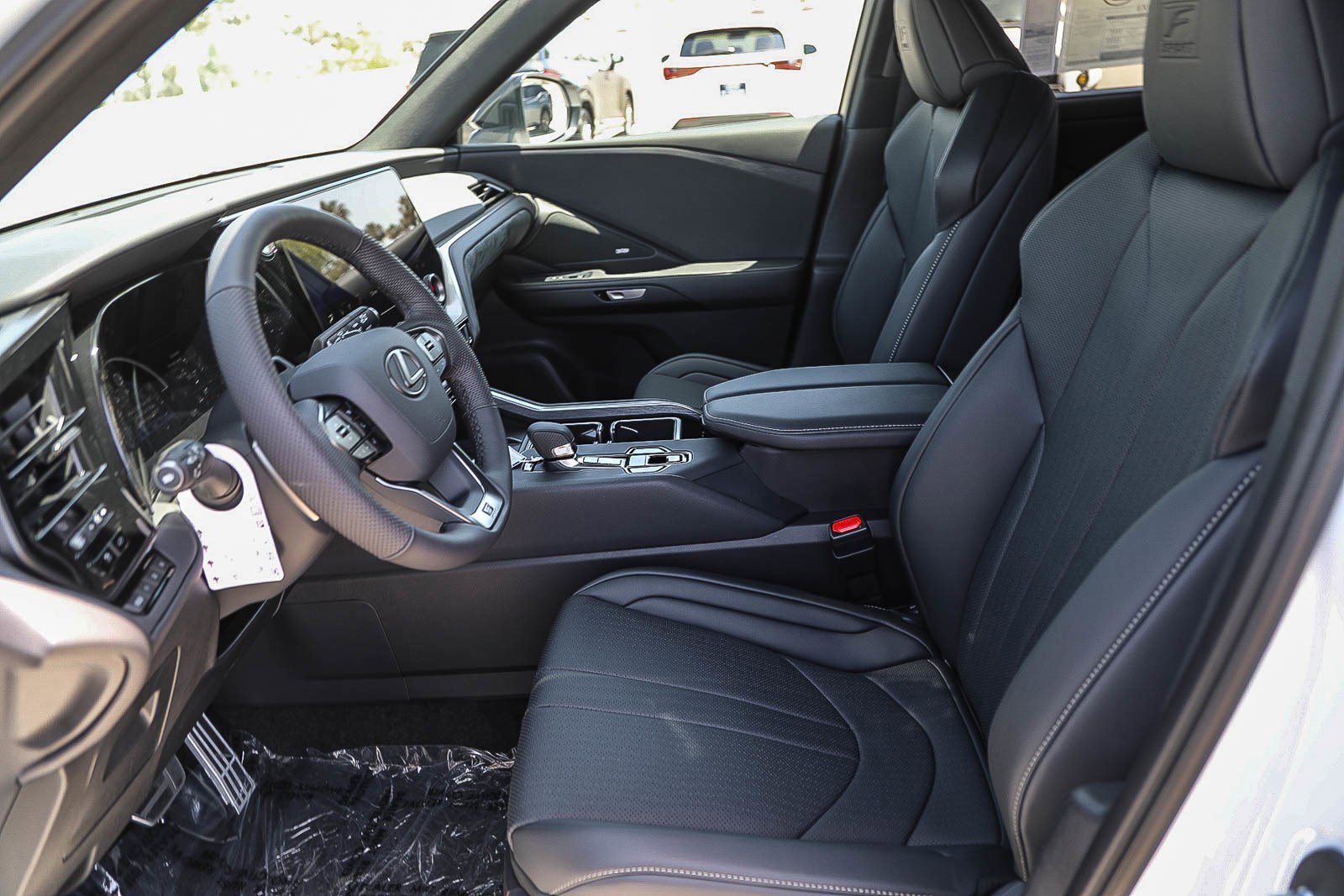 New 2026 Lexus TX 500h AWD image 17