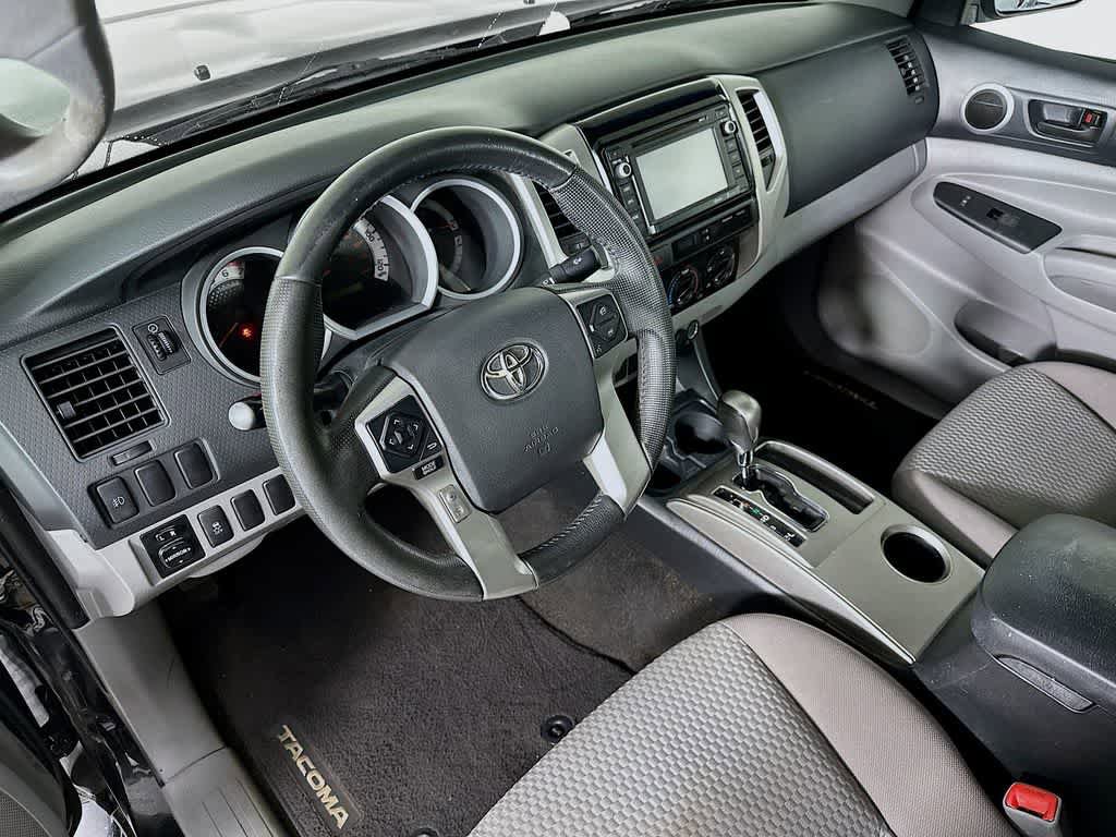 Used 2014 Toyota Tacoma PreRunner w/ SR5 Package RWD image 2
