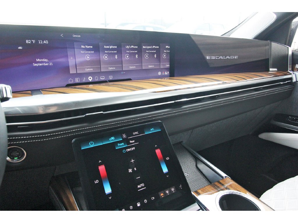Certified 2026 Cadillac Escalade Platinum Sport w/ LPO, ONYX Package AWD/4WD image 22