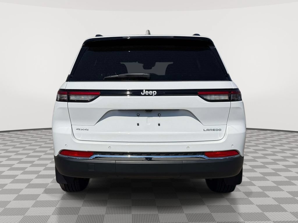 Used 2025 Jeep Grand Cherokee Laredo X w/ Luxury Tech Group I AWD/4WD image 8