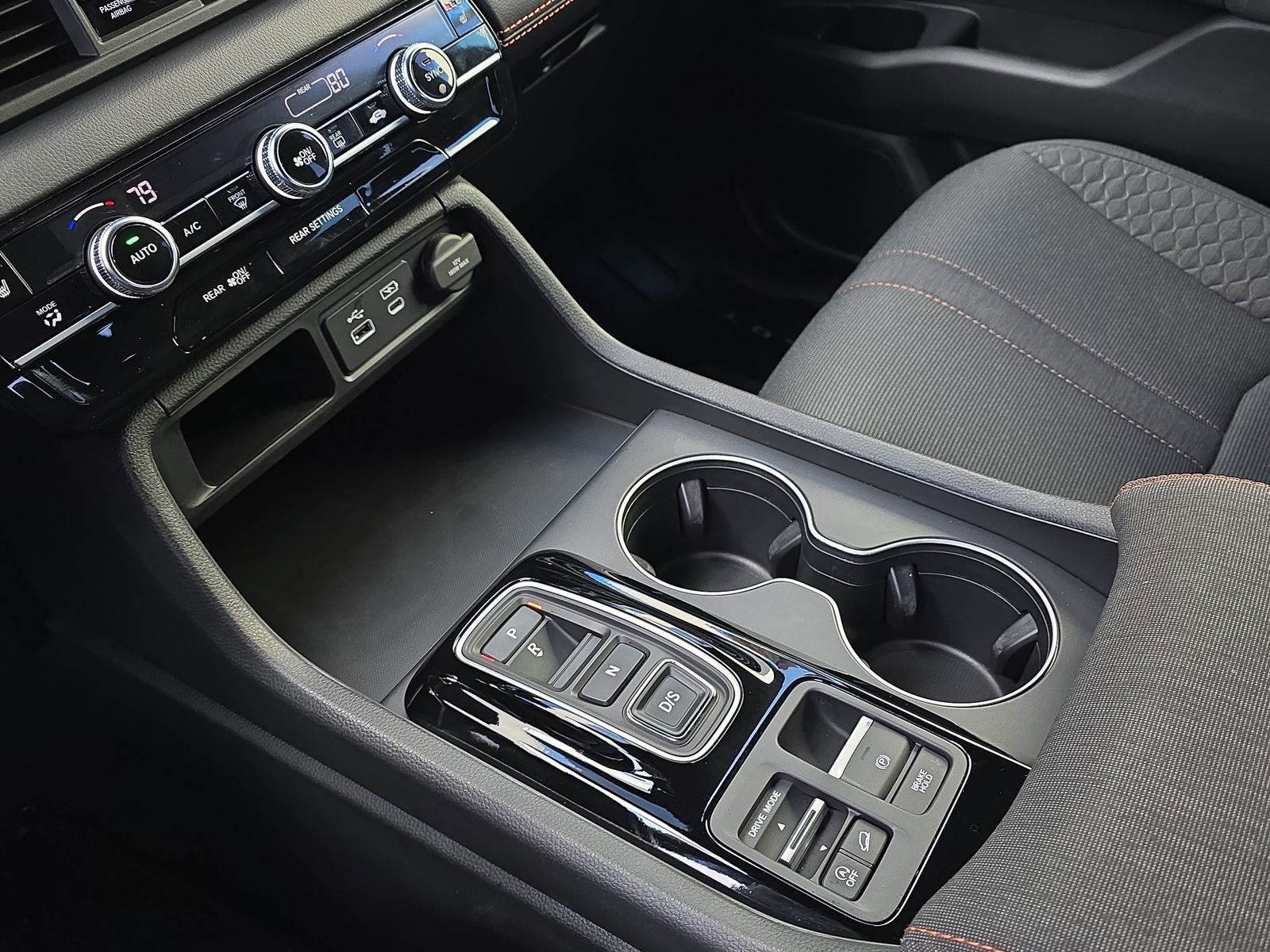 Certified 2025 Honda Pilot Sport image 25