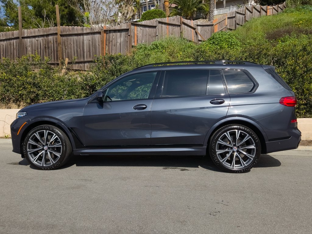 Certified 2022 BMW X7 M50i image 28