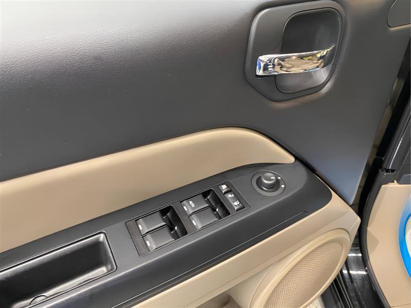 Used 2013 Jeep Patriot Sport w/ PWR Value Group AWD/4WD image 17