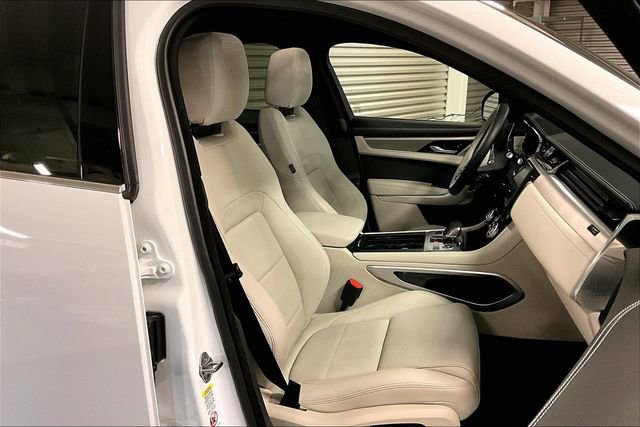 Certified 2025 Jaguar F-PACE R-Dynamic S image 6