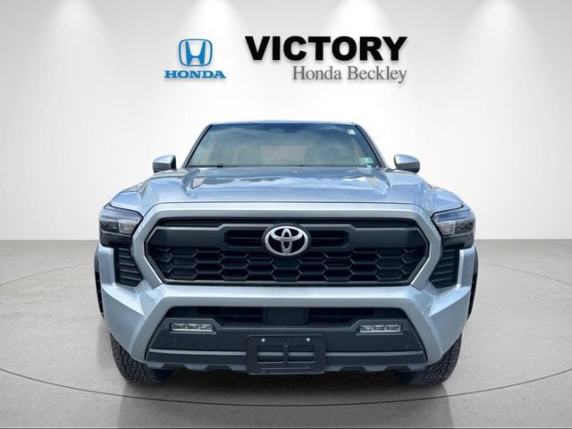 Used 2024 Toyota Tacoma TRD Off-Road AWD/4WD image 8
