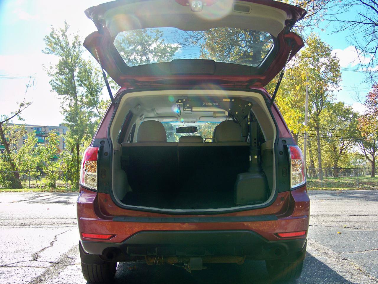 Used 2013 Subaru Forester 2.5X Premium w/ Popular Pkg 3 AWD/4WD image 19