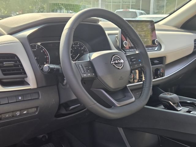 New 2026 Nissan Rogue Dark Armor FWD image 8