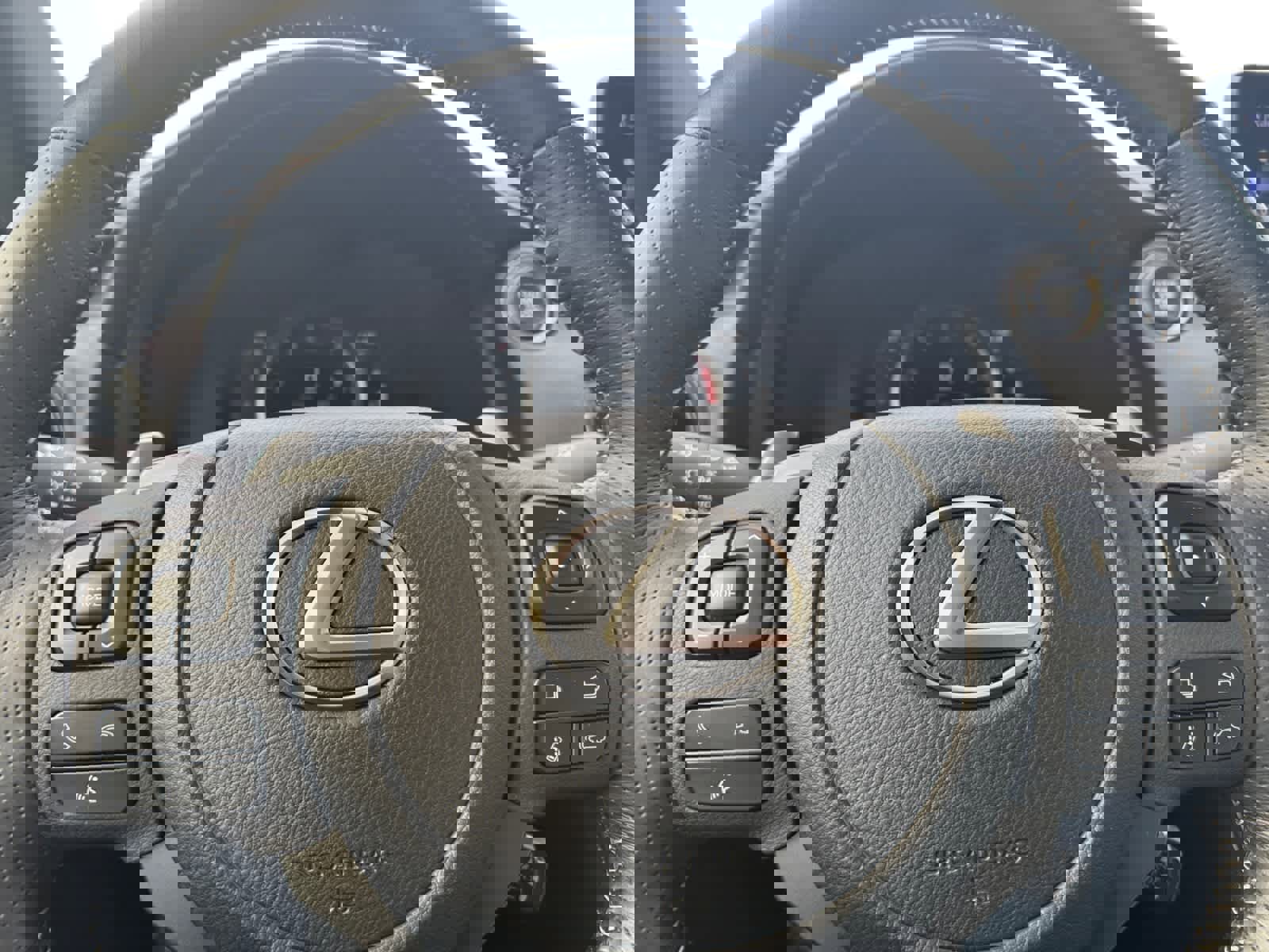 Used 2023 Lexus IS 350 F Sport w/ Navigation Package image 19