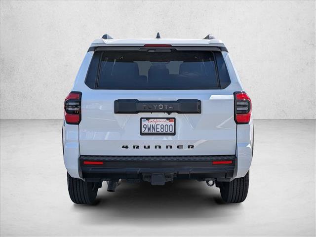 Used 2026 Toyota 4Runner SR5 AWD/4WD image 7