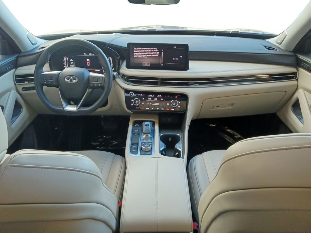 Used 2023 INFINITI QX60 Sensory w/ Vision Package image 3