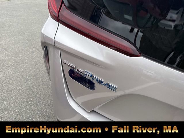 Used 2018 Toyota Prius Prime Advanced w/ Carpet Mat Package image 5