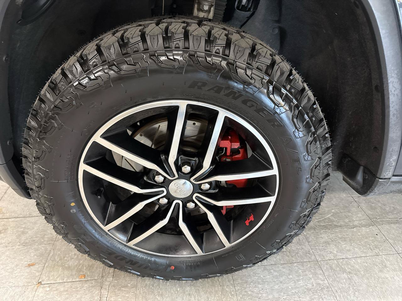 Used 2018 Jeep Grand Cherokee Trailhawk w/ Trailhawk Luxury Group AWD/4WD image 66