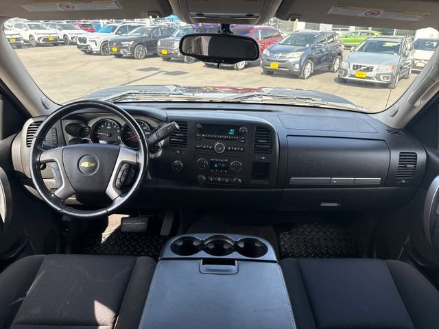Used 2013 Chevrolet Silverado 2500 LT w/ Interior Plus Package AWD/4WD image 11