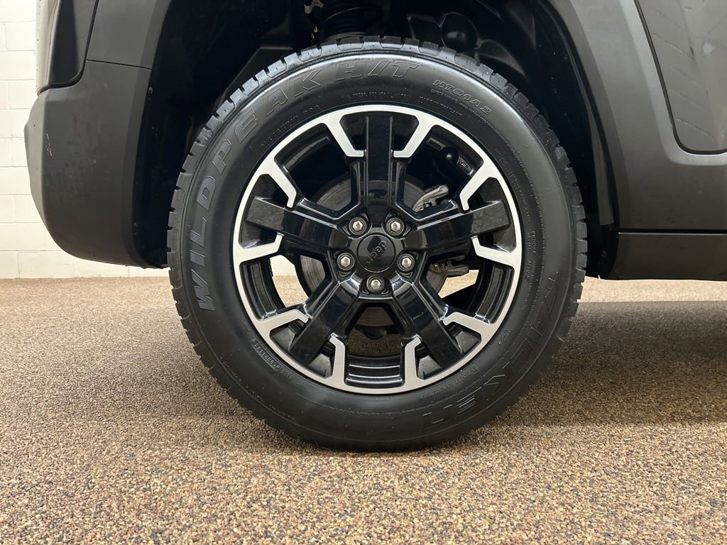 Used 2023 Jeep Renegade Latitude image 25