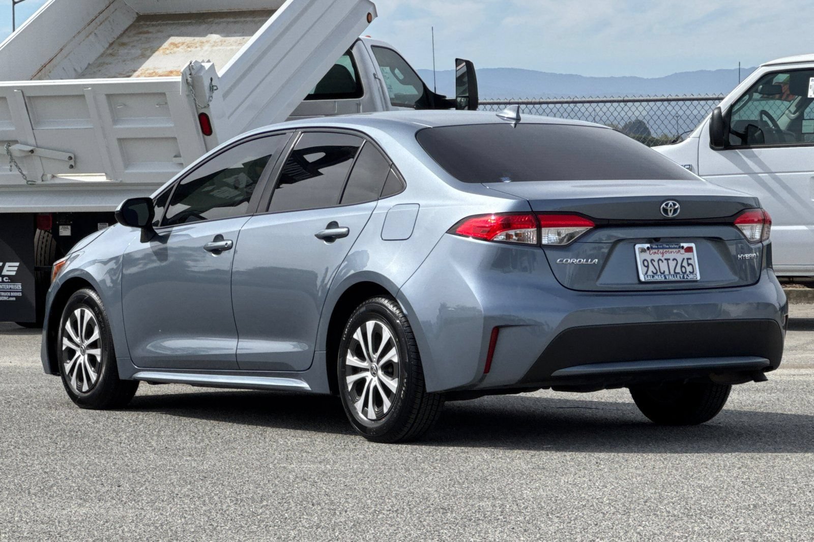 Used 2022 Toyota Corolla LE FWD image 6