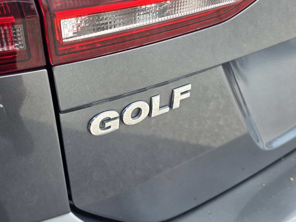 Used 2015 Volkswagen Golf TDI SE FWD image 8
