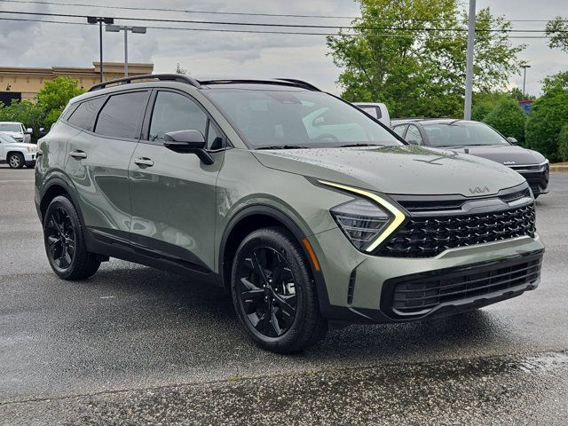Certified 2025 Kia Sportage X-Line w/ Premium Package AWD/4WD image 3