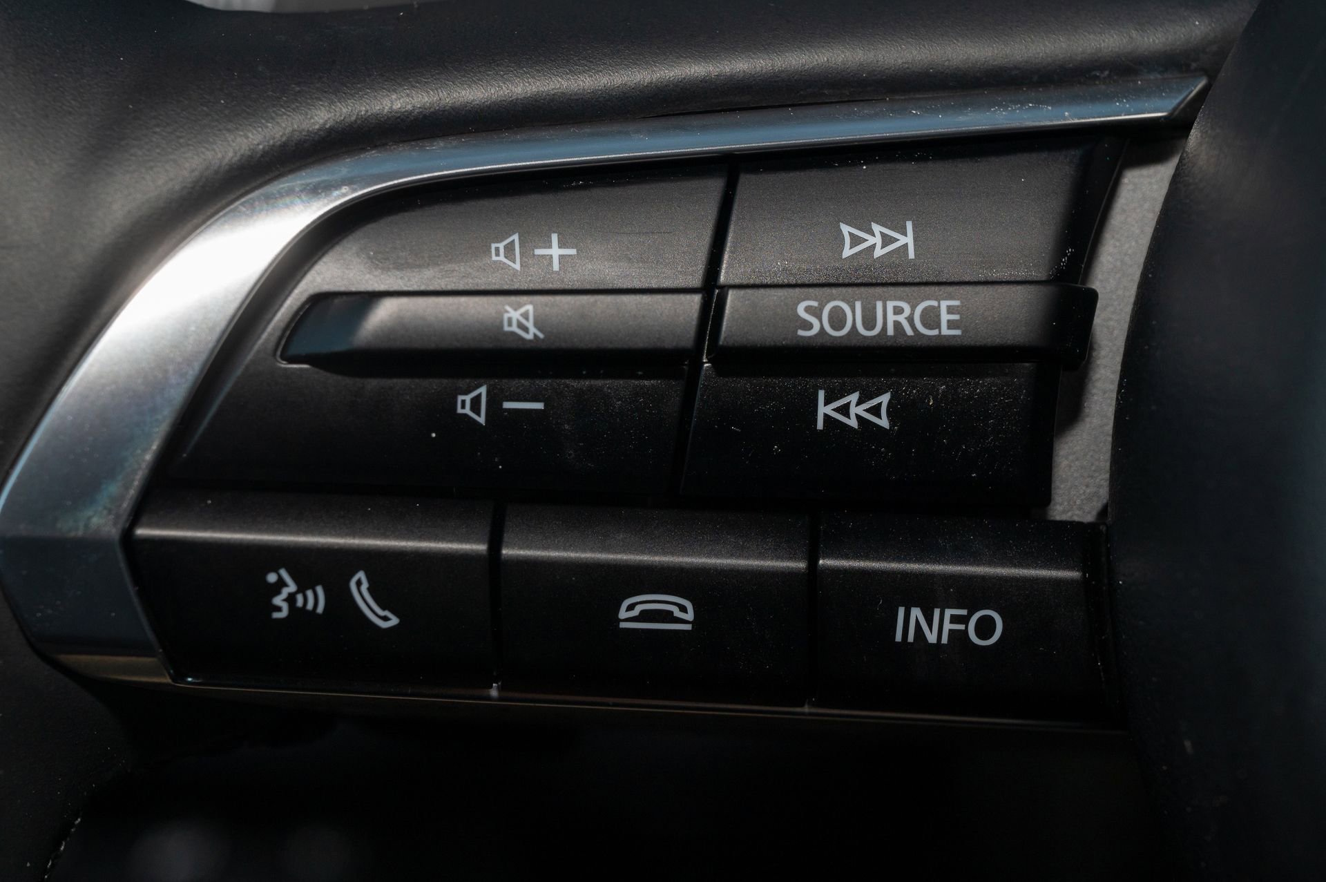 Used 2024 MAZDA CX-30 2.5 Turbo w/ Premium Package image 33