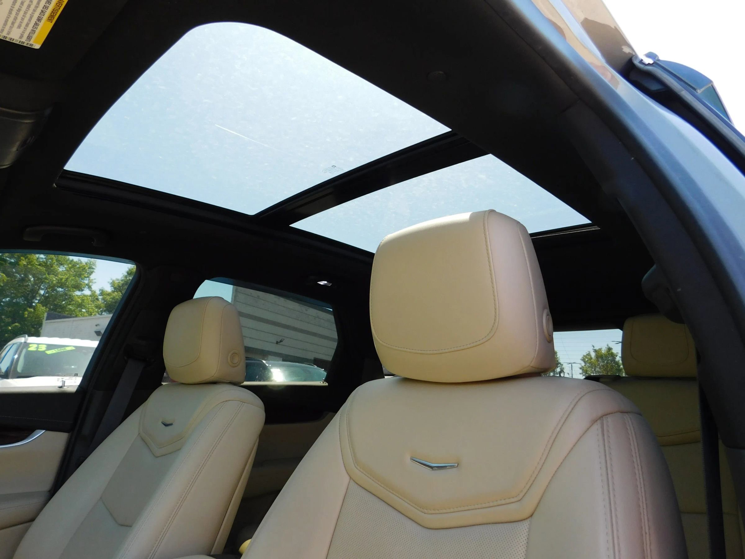 Used 2019 Cadillac XT5 Luxury AWD/4WD image 17