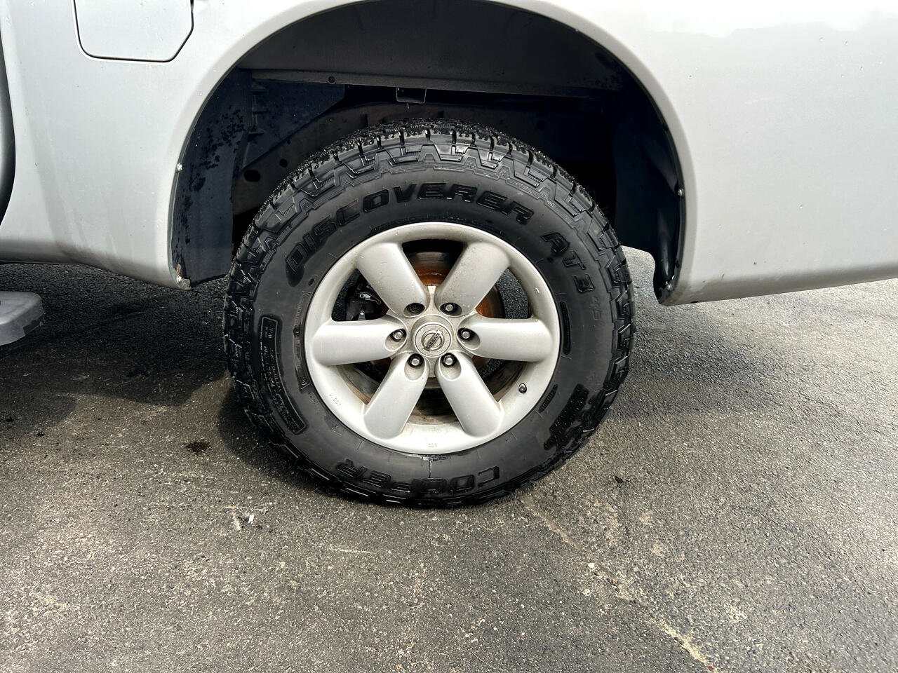 Used 2012 Nissan Titan SV image 17