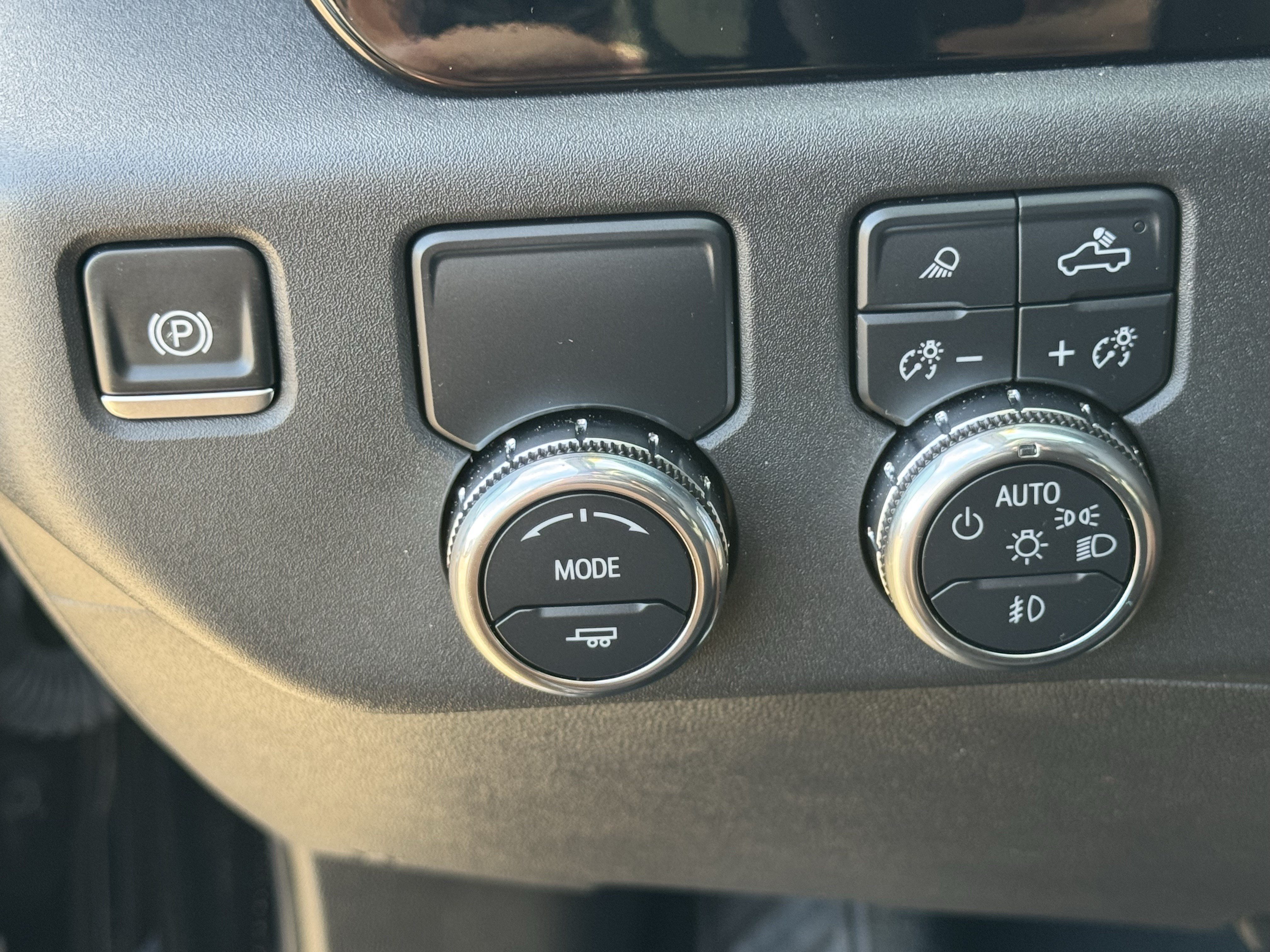 Used 2025 GMC Sierra 1500 SLT RWD image 21