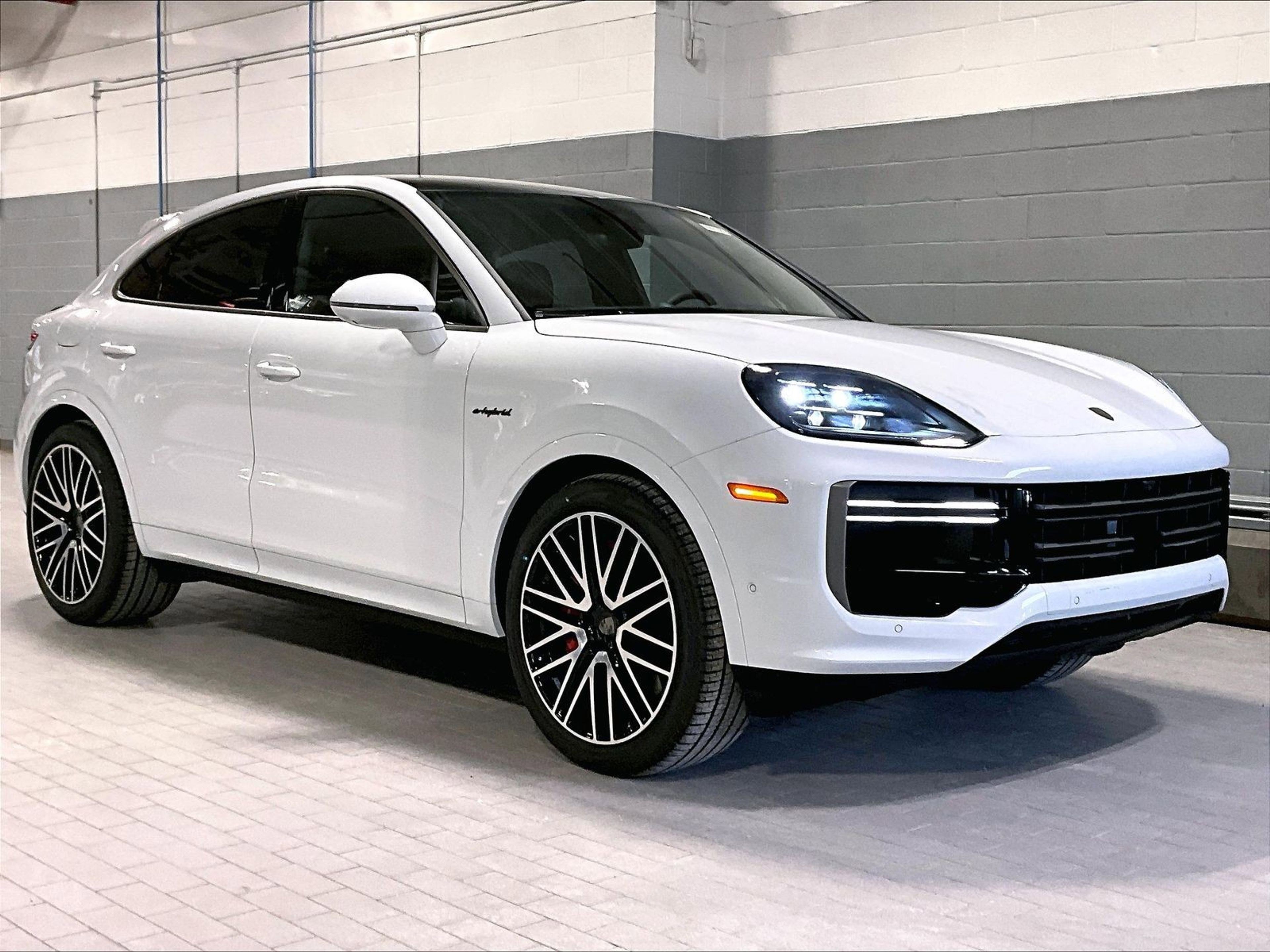 New 2026 Porsche Cayenne Turbo image 7