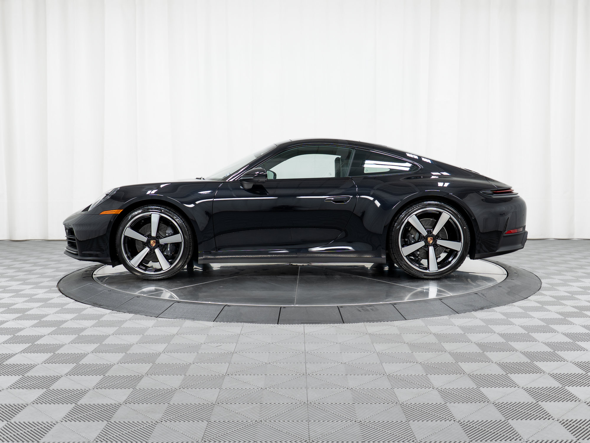 New 2026 Porsche 911 Carrera RWD image 2