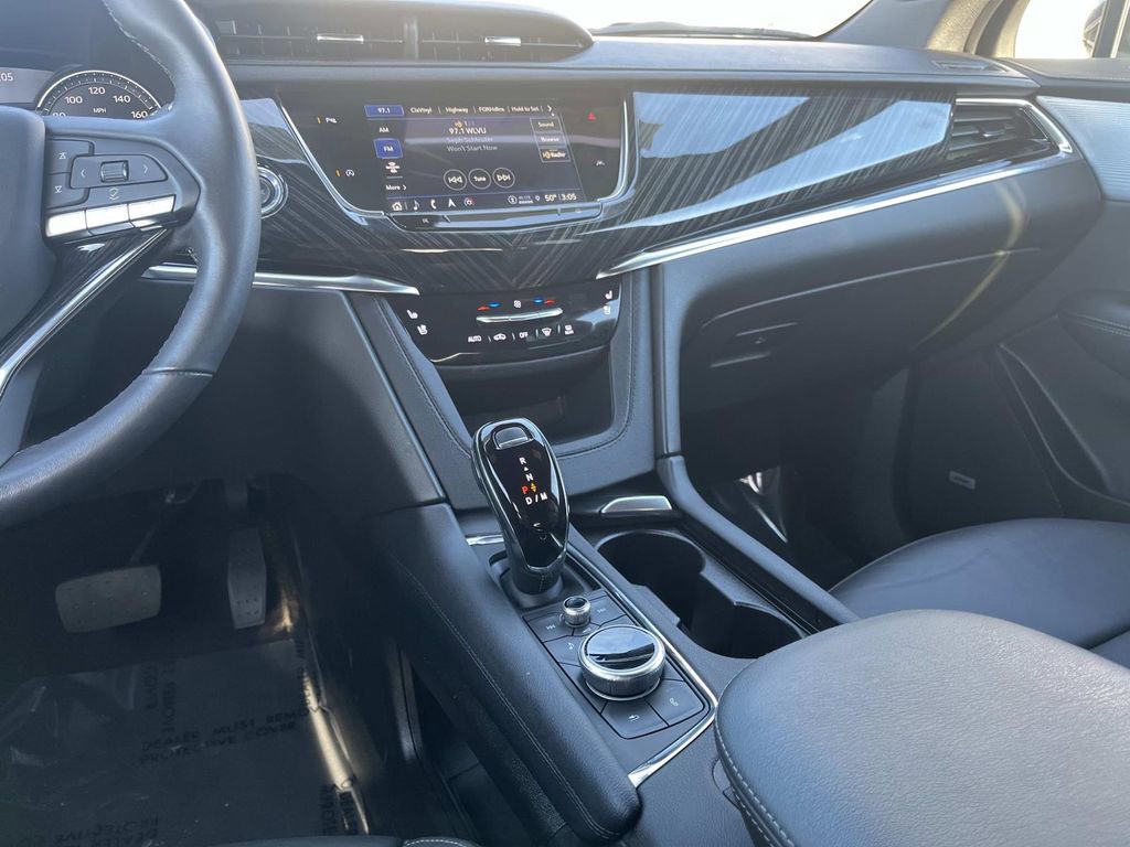 Certified 2024 Cadillac XT6 Premium Luxury w/ LPO, Floor Liner Package AWD/4WD image 15
