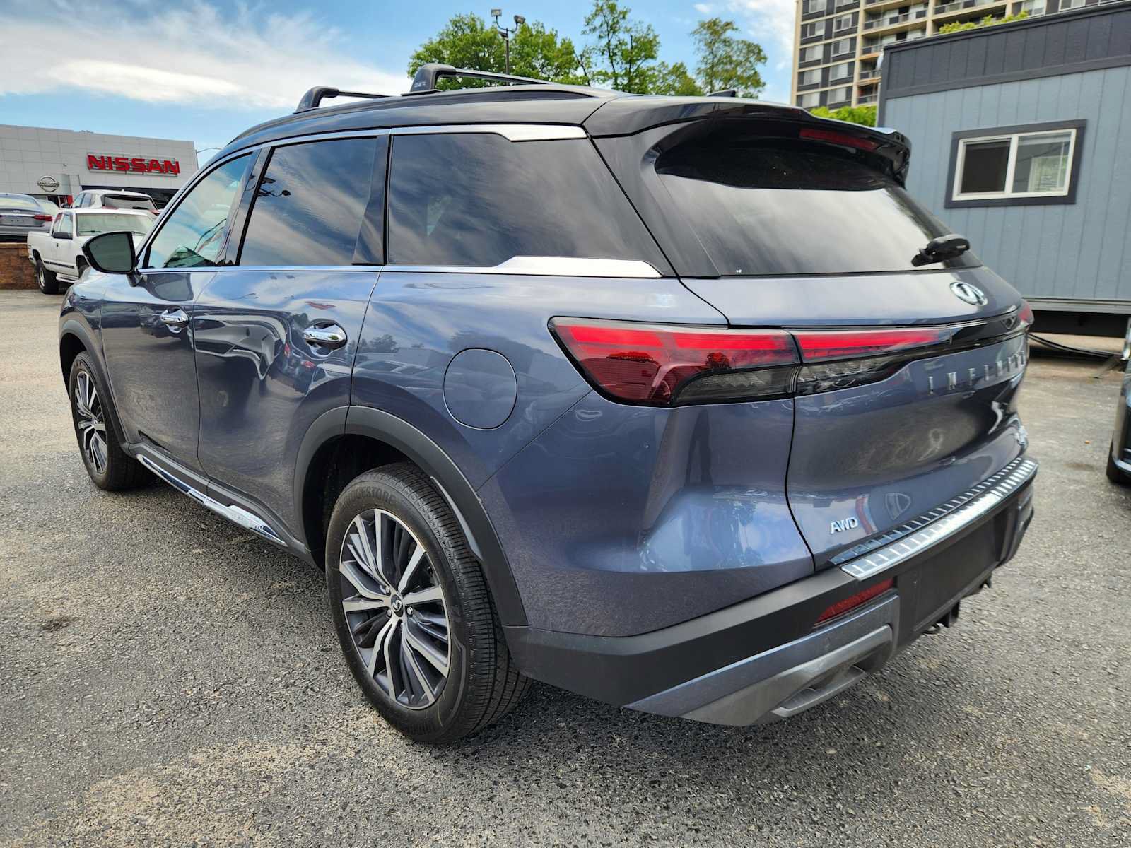 Certified 2025 INFINITI QX60 Autograph w/ Cargo Package AWD/4WD image 3